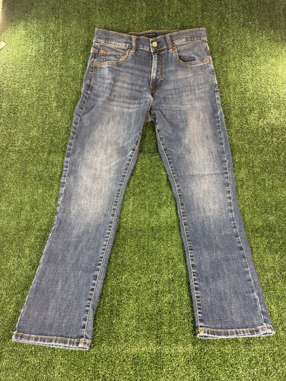 Lucky Brand 410 Athletic Straight Jeans Men 32x30 Medium Wash
